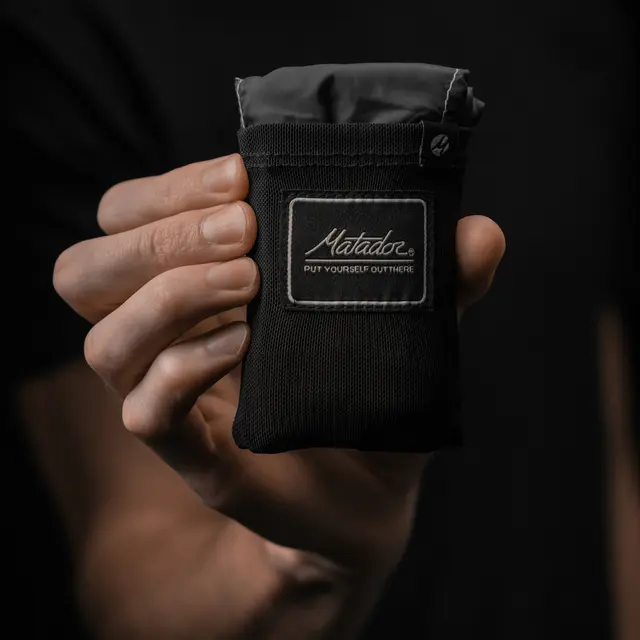 Pledd Matador Pocket Blanket Green 